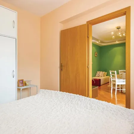 公寓 1 Bedroom Amazing In 里耶卡