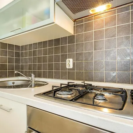 1 Bedroom Amazing In *